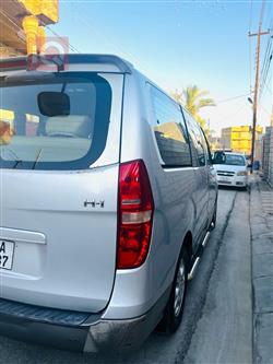 Hyundai H-1
